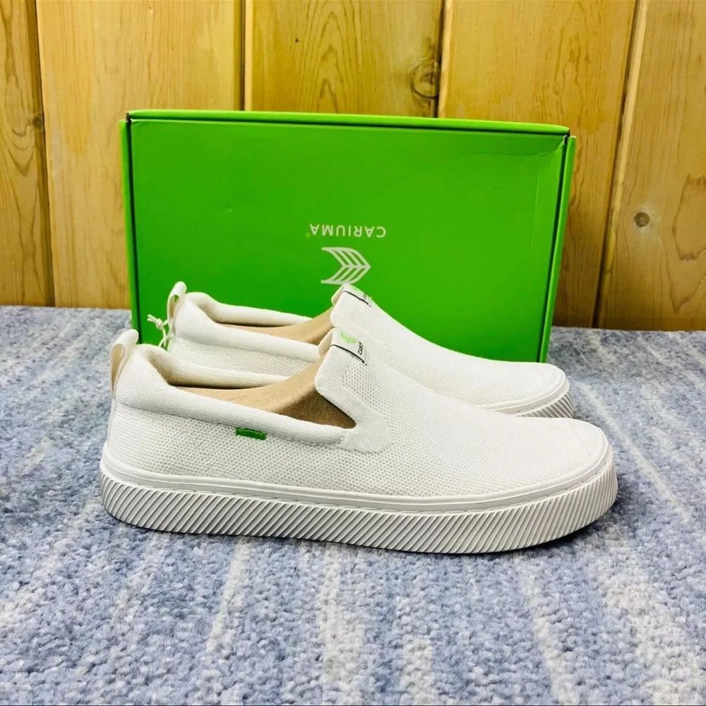 Cariuma Sz 9.5 White Women's Slip On Sneakers NIB